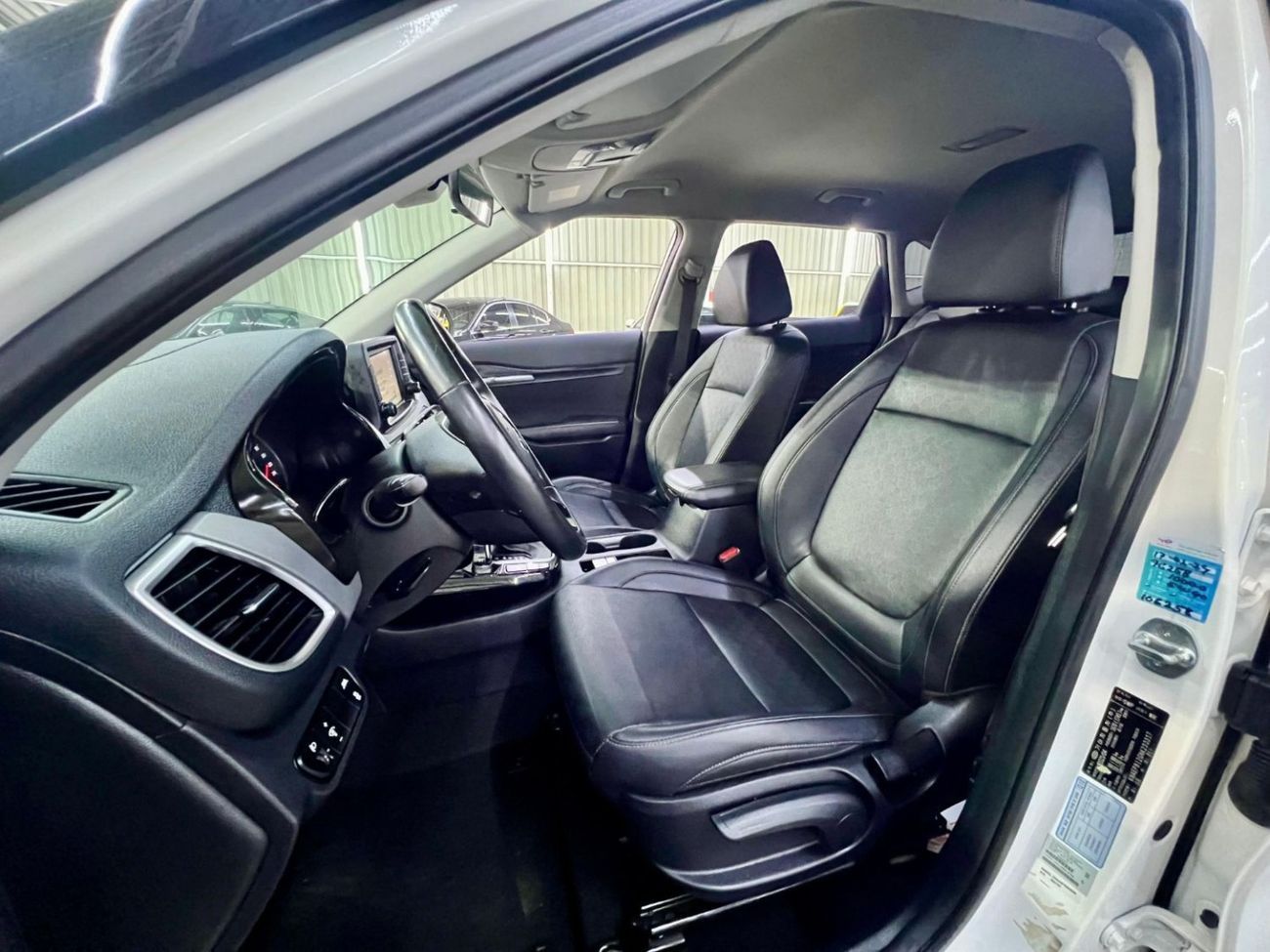 Kia Seltos LX 1.6L warranty one year bank financie available