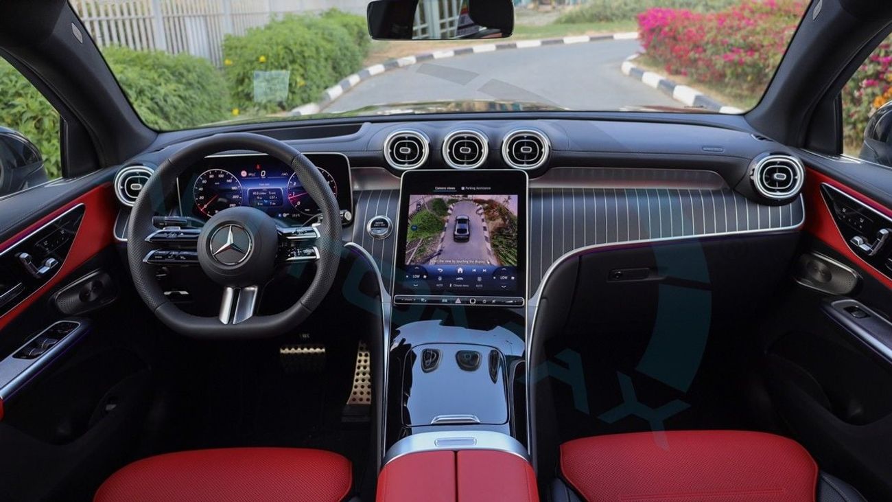 مرسيدس بنز GLC 200 ( Eid al-Adha Offer ) AMG 4Matic EQ Boost GCC 0Km 2 Years Unlimited Mileage Warranty At Official Dea