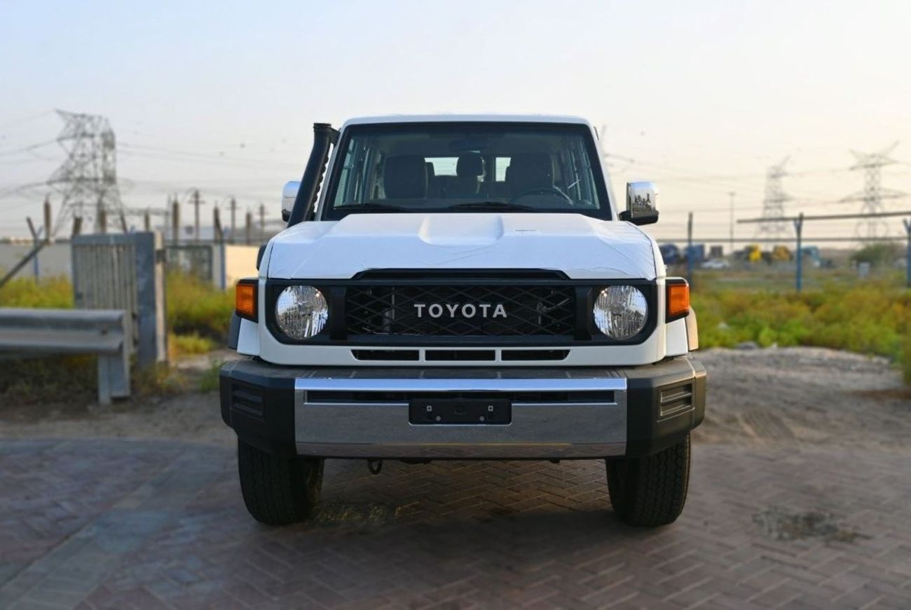 تويوتا لاند كروزر 70 TOYOTA  LAND CRUISER HARDTOP LC76 4.0L 2024