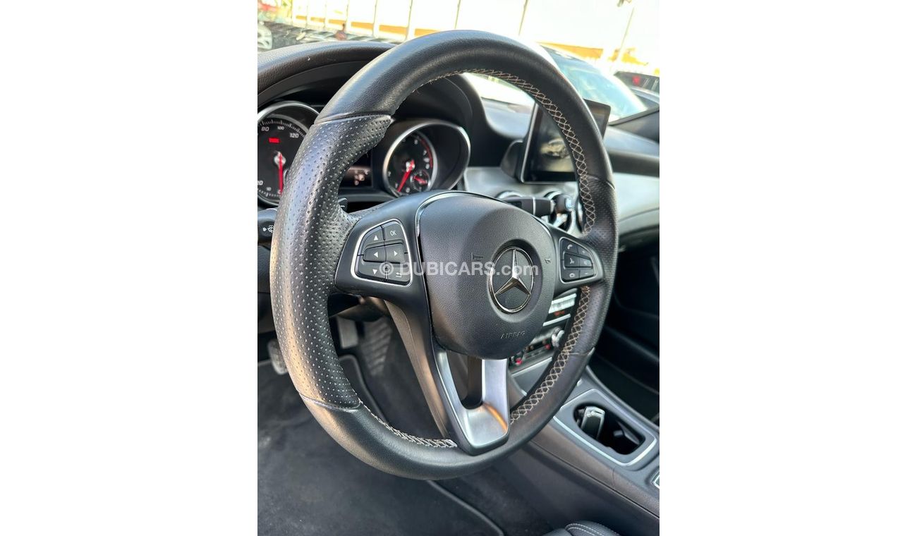 Mercedes-Benz CLA 250