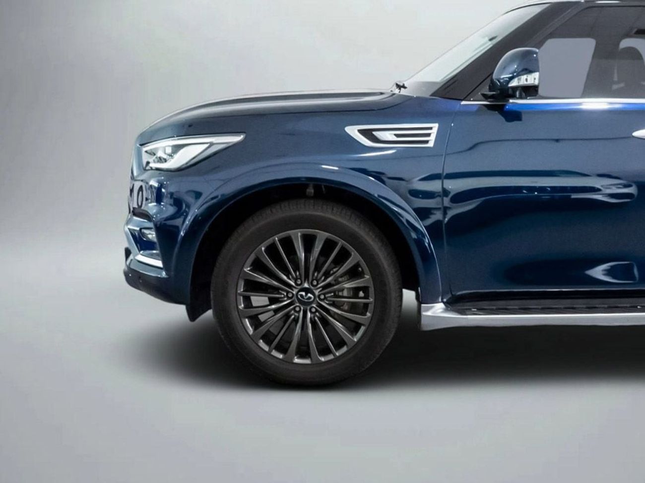 إنفينيتي QX80 Luxe Proactive 5.6L (400 HP)