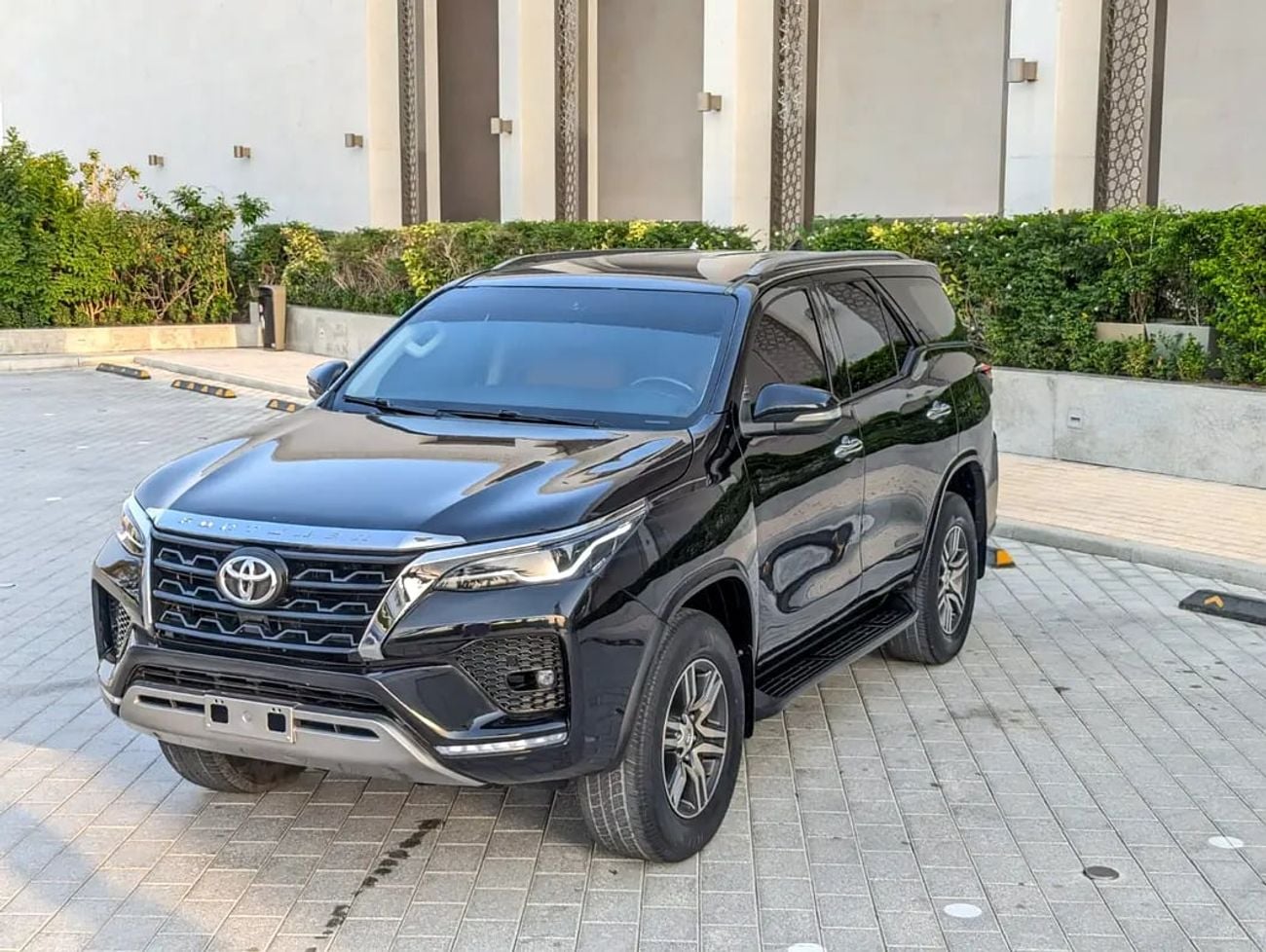 Toyota Fortuner EXR FACELIFTED GCC V4 2.7L 4X4 IN PERFECT CONDITION