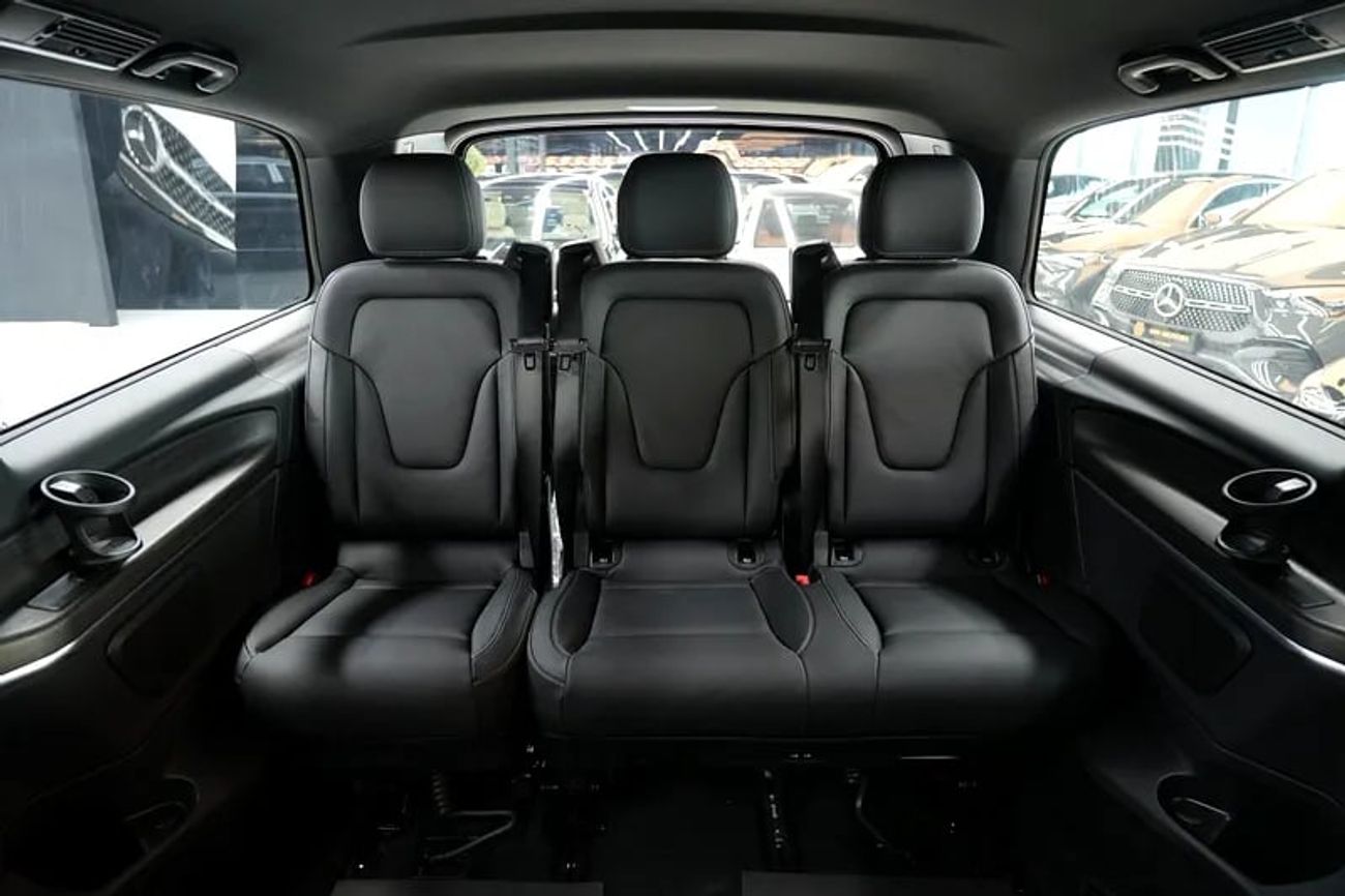 Mercedes Maybach V Class Maybach Mercede-Benz V 300 AVANTGARDE | GCC 0km | Agency Warranty | 360 View | 64 colors Ambeint Lights