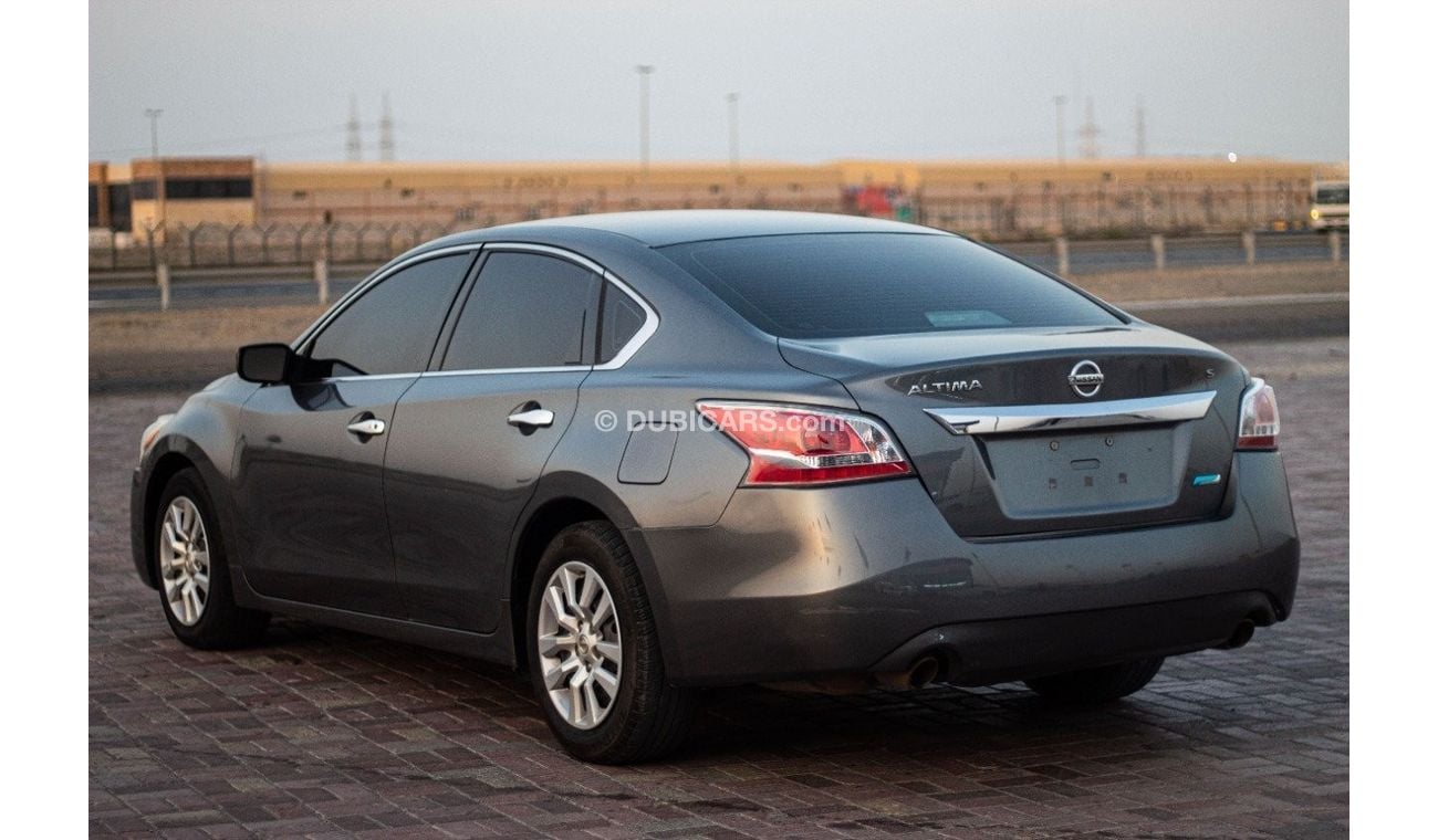 Nissan Altima S