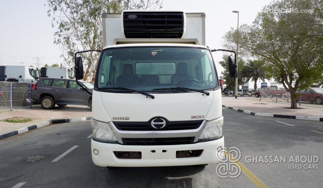 Hino 300 with refrigerated box for sale in good condition(Code : 4424)