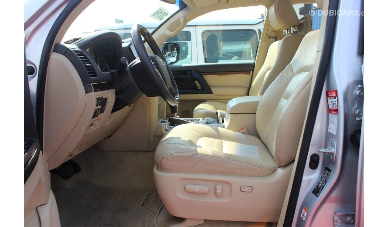 Toyota Land Cruiser (2016) GXR V6, GCC