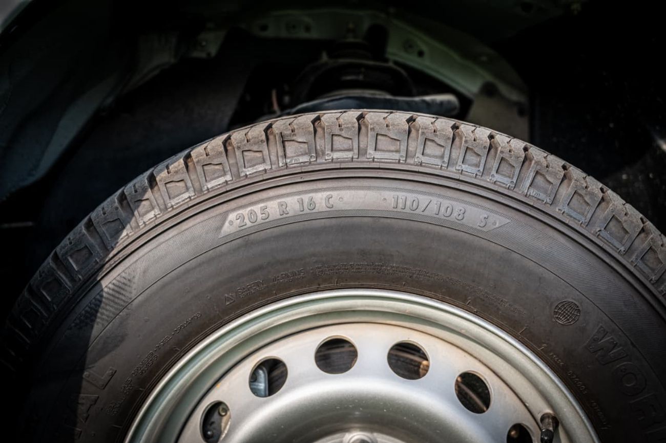 Toyota Hilux DC 2.4Ltr.4X4 6MT-DSL (Country)