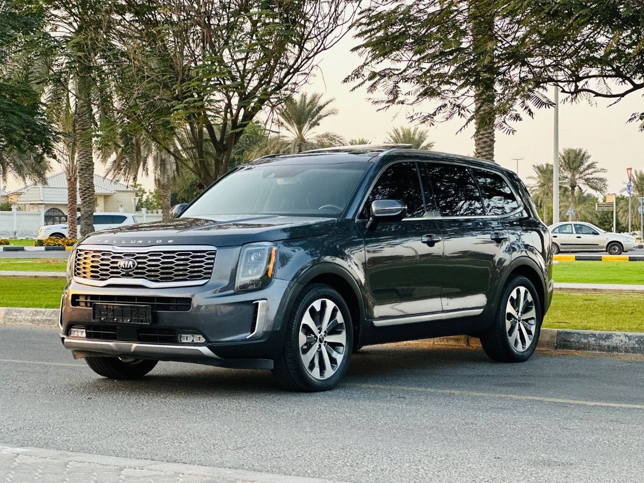كيا تيلورايد SX 3.8L KIA TELLURIDE MODEL 2020 FULL OPTION