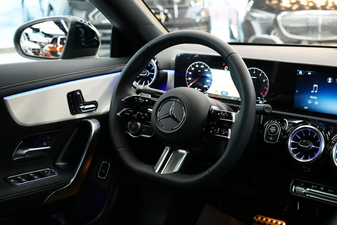 مرسيدس بنز CLA 200 Summer Offer | 200 | GCC 0km | Agency Warranty | AMG Line