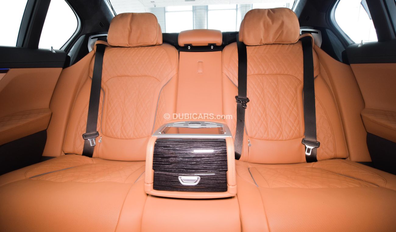 BMW 760Li Li XDrive V12