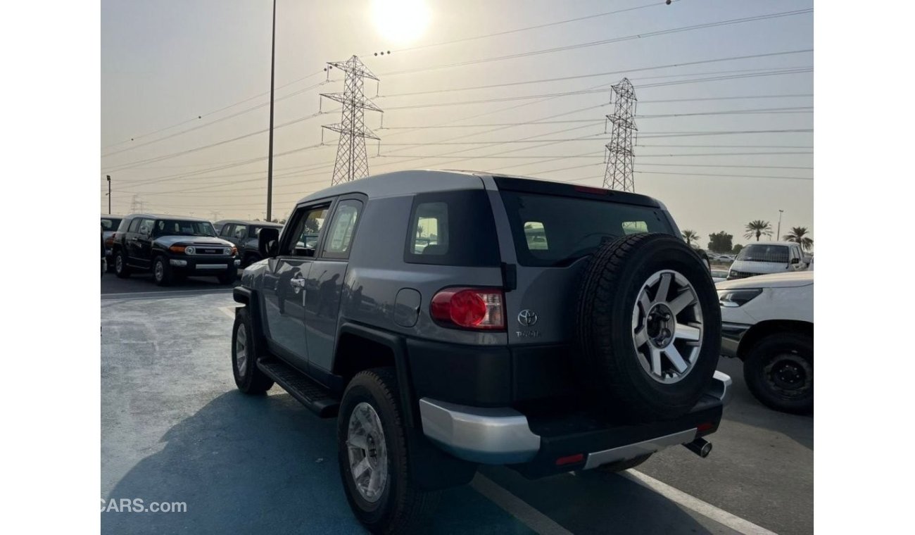 Toyota FJ Cruiser TOYOTA FJ CRUISER WITH JBL SOUND