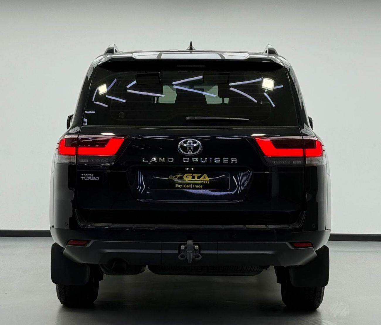 Toyota Land Cruiser EXR 3.5L 2024 Toyota Land Cruiser EXR ,Al Futtaim Warranty ,Full Agency Service History ,GCC