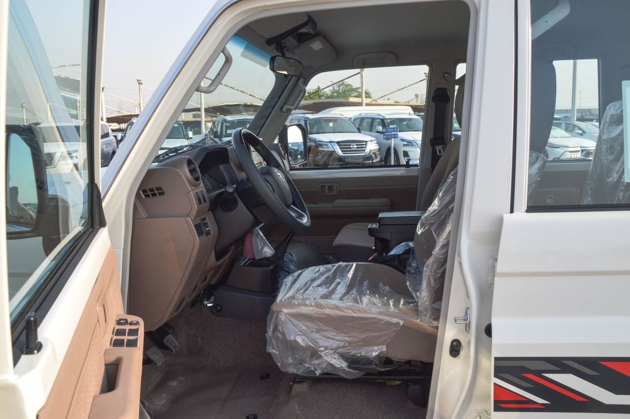 Toyota Land Cruiser 70 LC76 LX