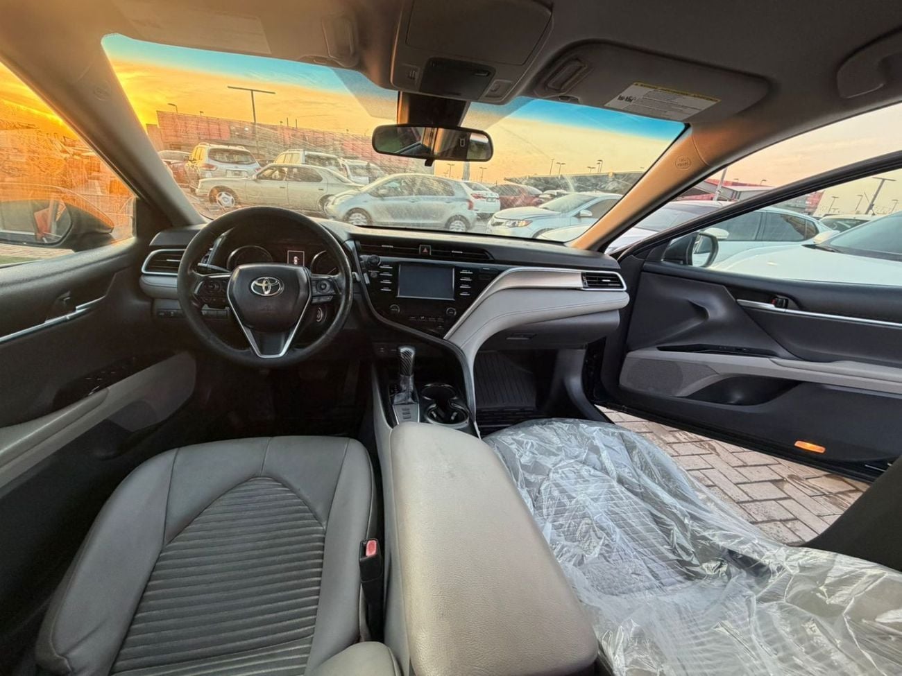 تويوتا كامري موديل se رقم 2 وارد