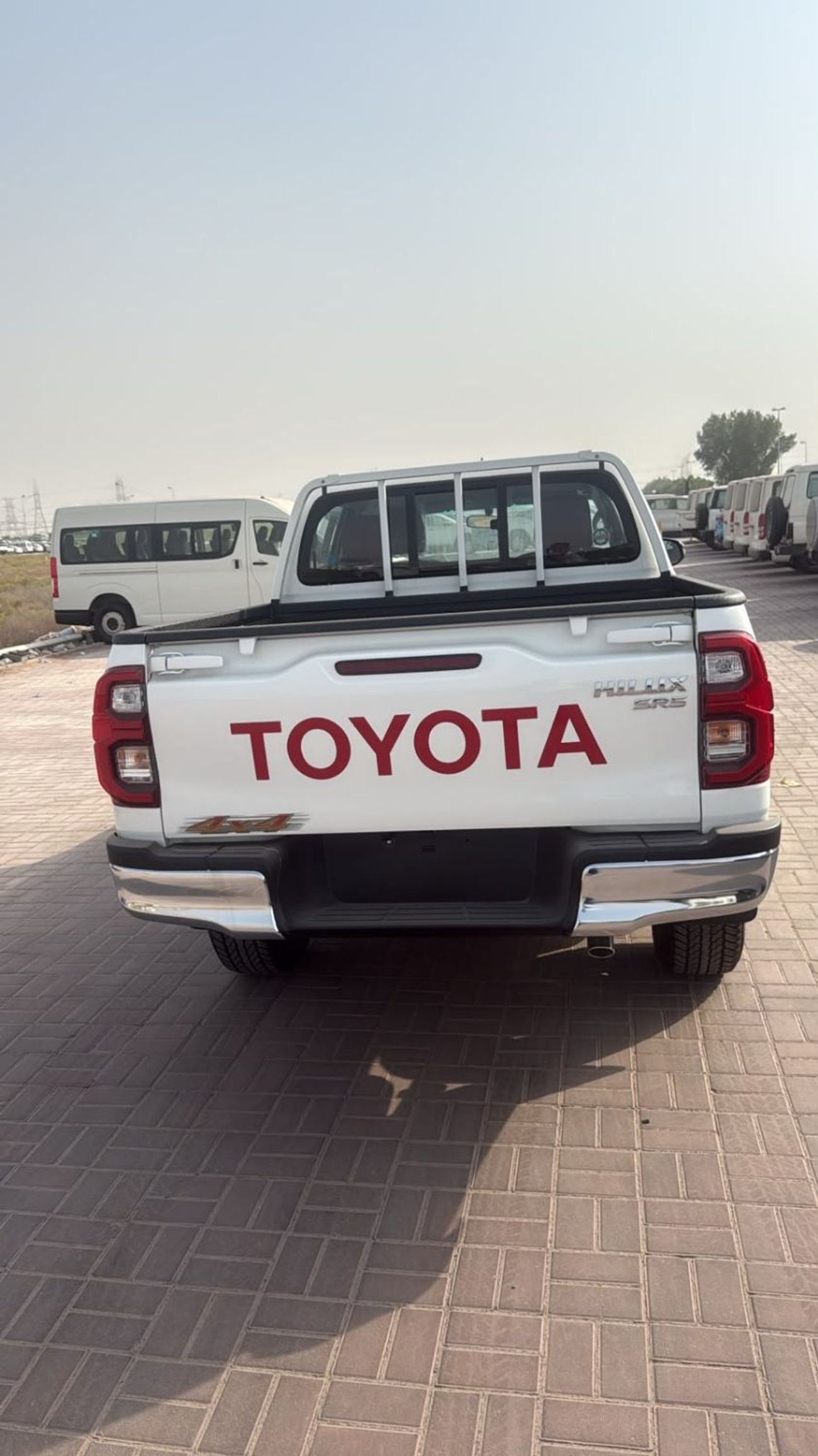 Toyota Hilux SR5 manual transimtion