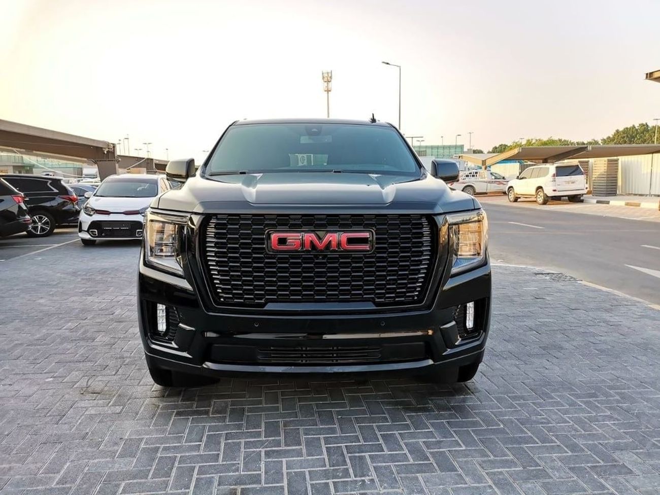 GMC Yukon Denali 6.2L (8 Seater) GMC Denali ( Short ) - 2021 - Black Edition