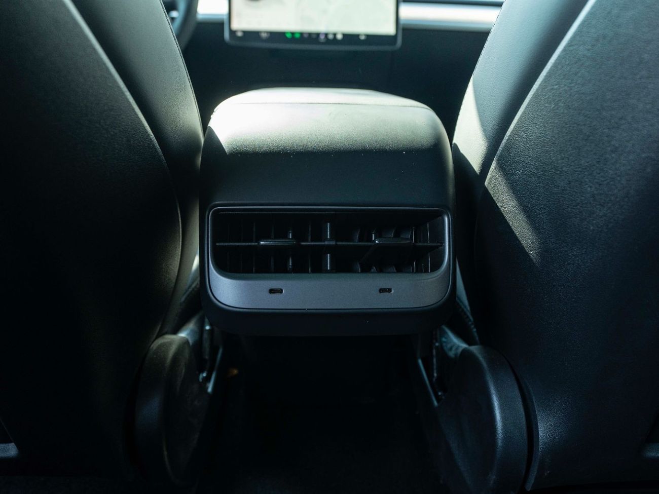 Tesla Model Y AED 2,437 PM • MODEL 3 LONG RANGE • OFFICIAL TESLA BATTERY AND DRIVE UNIT WARRANTY UNTIL 2031