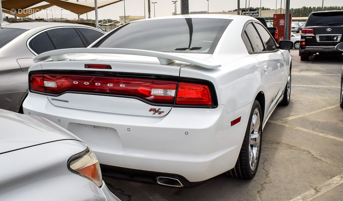 دودج تشارجر R/T HEMI