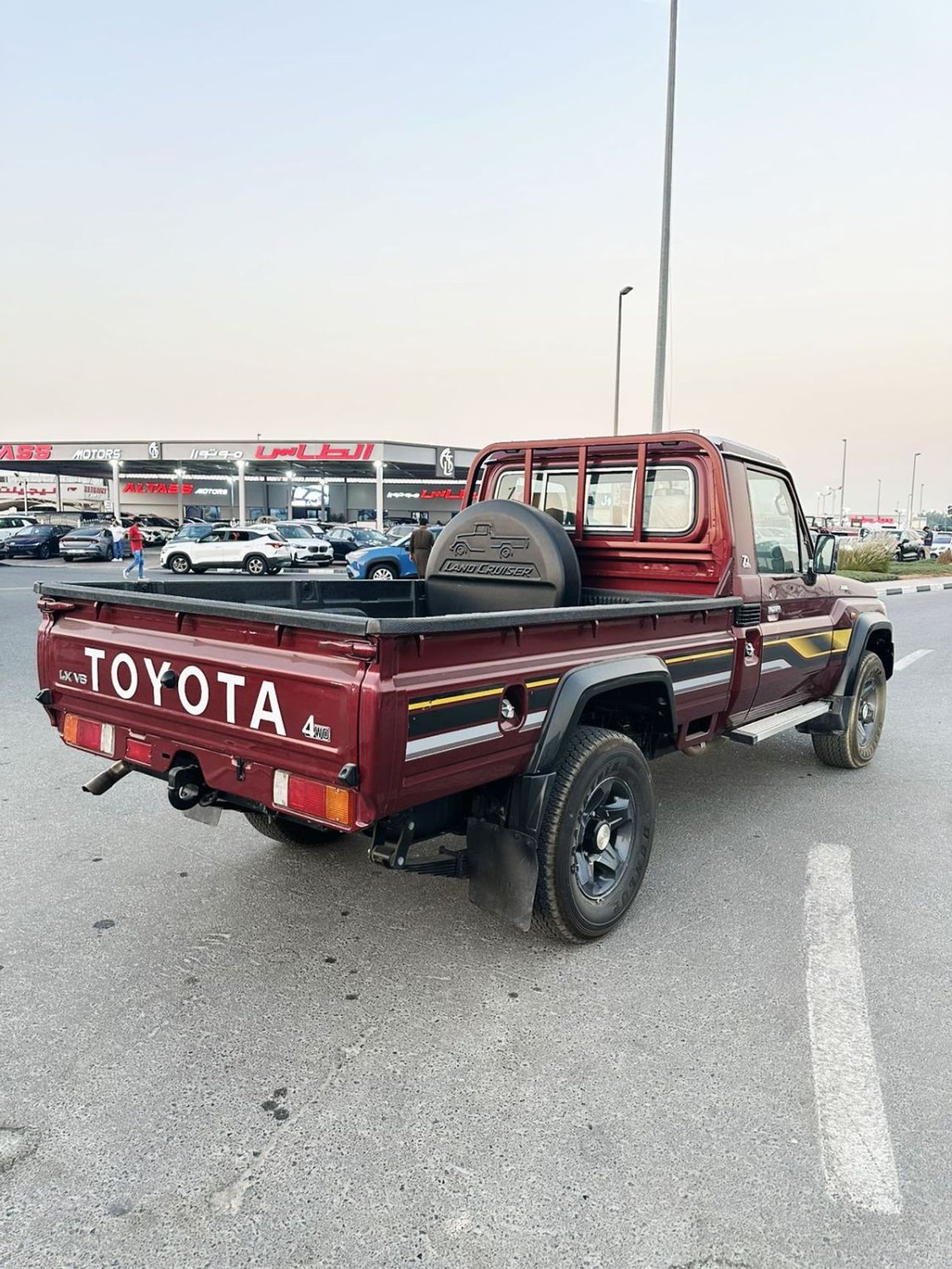 Toyota Land Cruiser Pick Up SC 4.0L V6 2022 Model RED COLOR