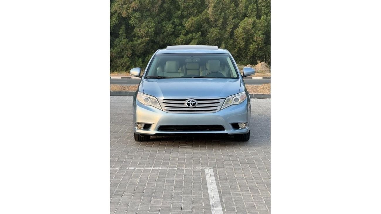 Toyota Avalon TOYOTA AVALON 2011 MODEL AMERICAN