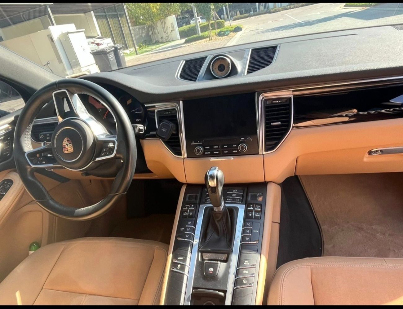 Std 252 مستعملة بورش ماكان Std 2.0L (252 HP) 2018 للبيع في دبي - 858546