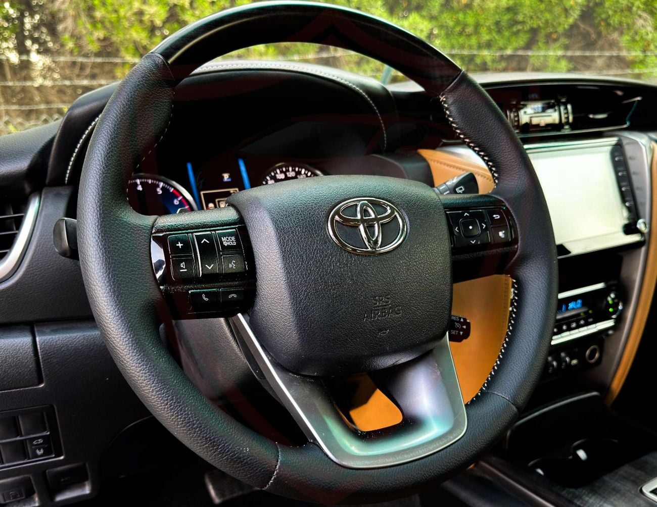 Toyota Fortuner VXR Toyota Fortuner | 4.0 L | 2022 | GCC | Accident-Free | In Excellent Condition | 1764 A.M