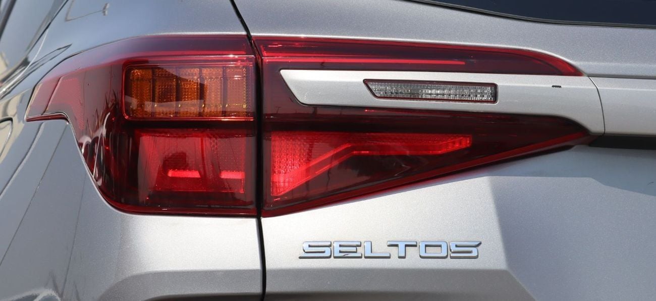 كيا سيلتوس كيا سيلتوس خليجى بدون حوادث  وبحاله ممتازه - محرك1.6L ممشى 75000 كم بسعر 53000 درهم