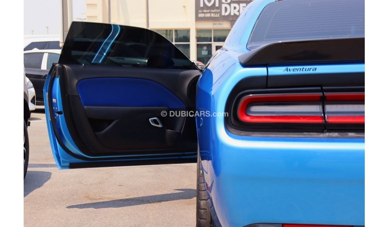 Dodge Challenger Dodge Challenger R/T / 2018 / USA / 5.7L 375HP