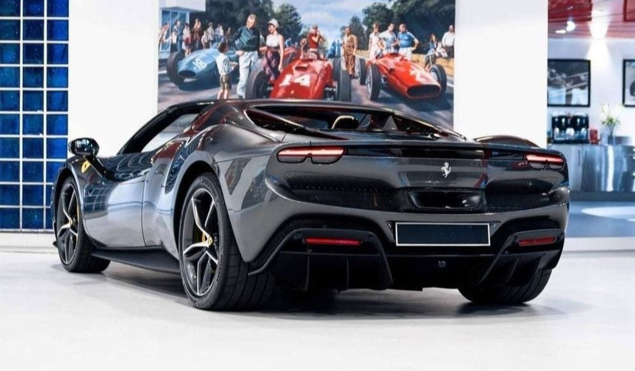 فيراري 296 GTS 3.0T V6 Spider F1 RIGHT HAND DRIVE