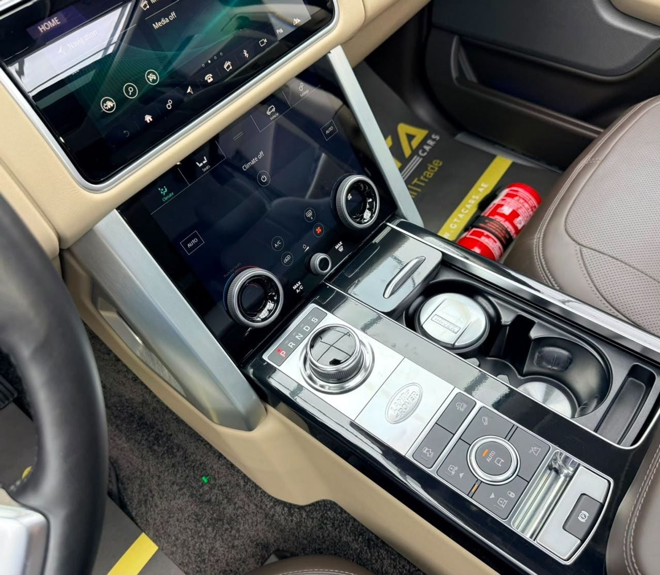 Land Rover Range Rover VOGUE 2019 Range Rover Vogue HSE, Warranty, Full Range Rover Service History, Excellent Condition, GCC