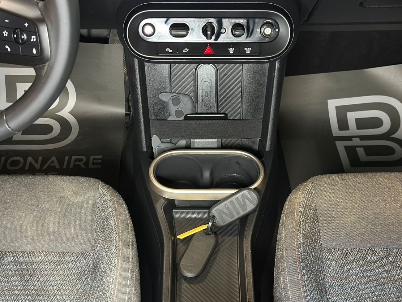 Mini Cooper Std 1.5L (5 Seater) MINI COUPER | 2025 | UNDER WARRANTY | KOREAN SPACE |