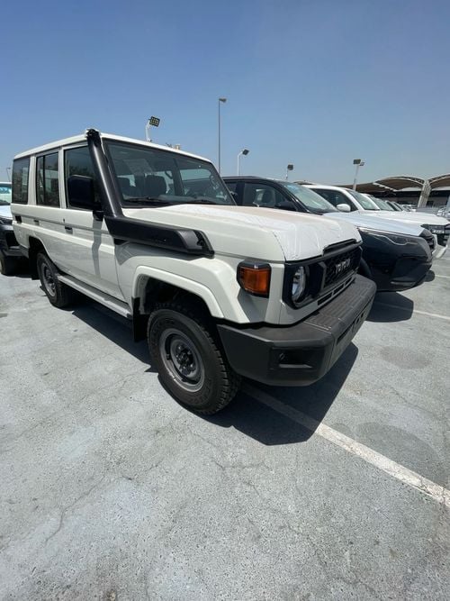 تويوتا لاند كروزر 70 LC76 4.2 MT basic P/W & no diff lock 2025