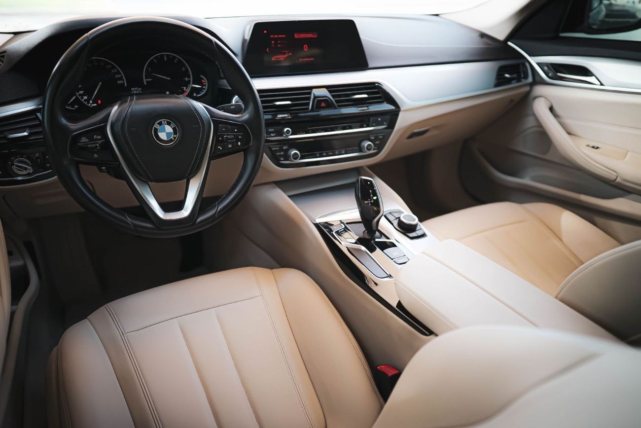BMW 520i EXCLUSIVE