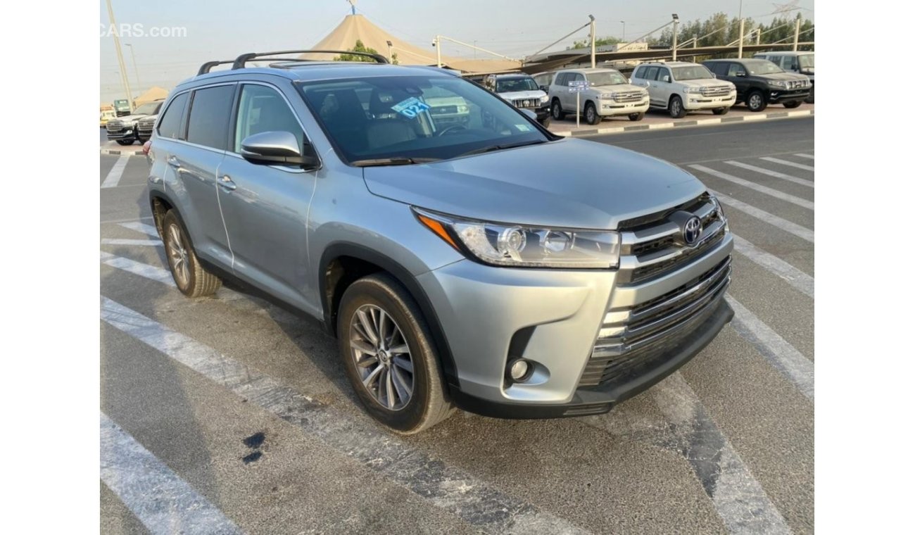 Toyota Highlander 2019 TOYOTA HIGHLANDER XLE AWD / FULL OPTION