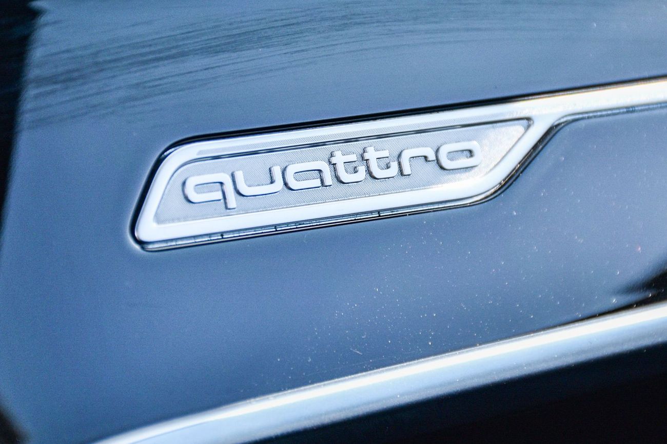 Audi A7 55 TFSI quattro S-Line 3.0L