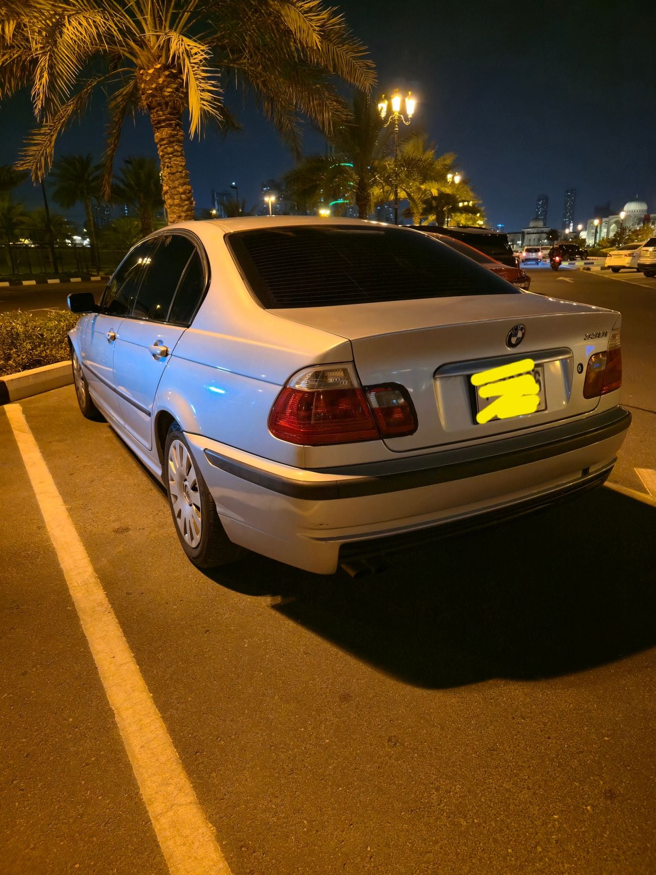 BMW 320i STD