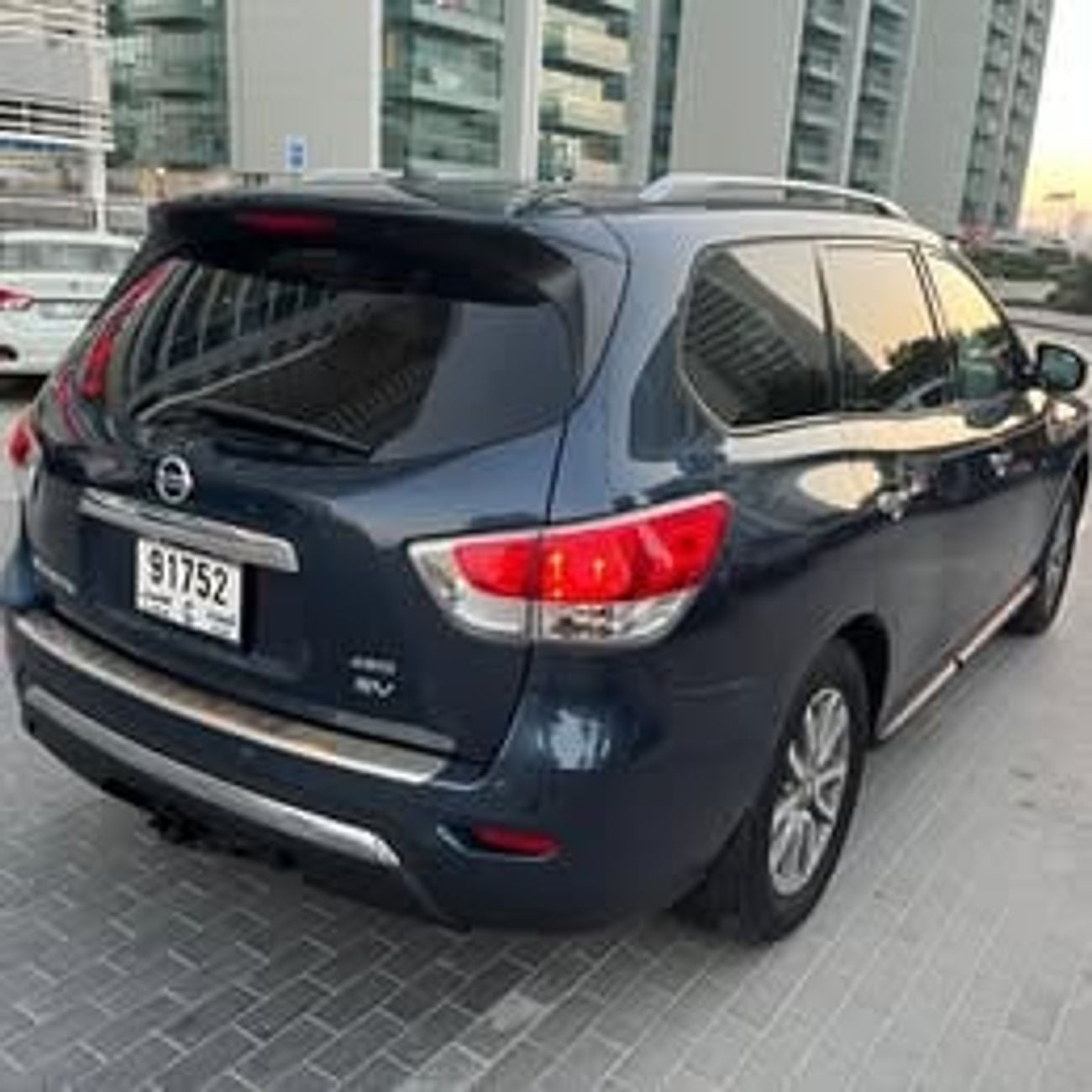 نيسان باثفايندر 2014 NISSAN PATHFINDER * 7 PASSENGER * CANADIAN SPEC * PRICED TO SELL *