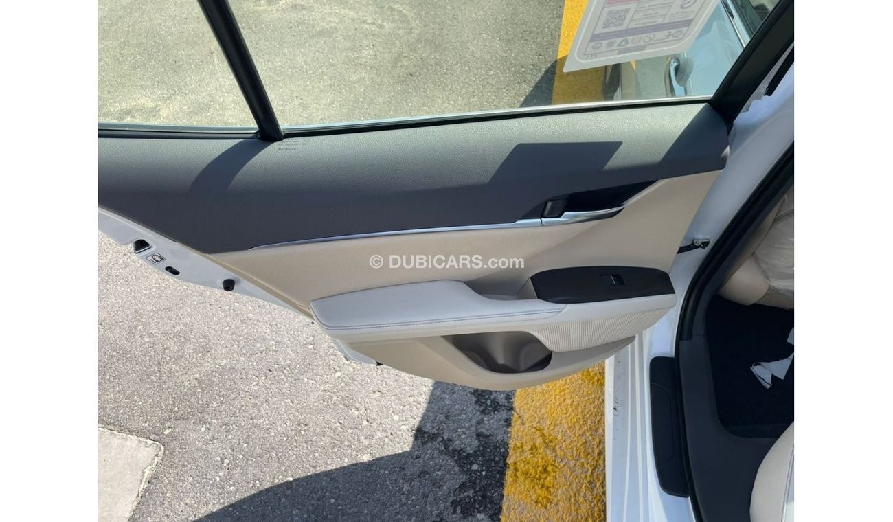 تويوتا كامري TOYOTA CAMRY 3.5L، V6 LIMITED، موديل 2021 مع جلد داخلي، سقف بانورامي، للتصدير