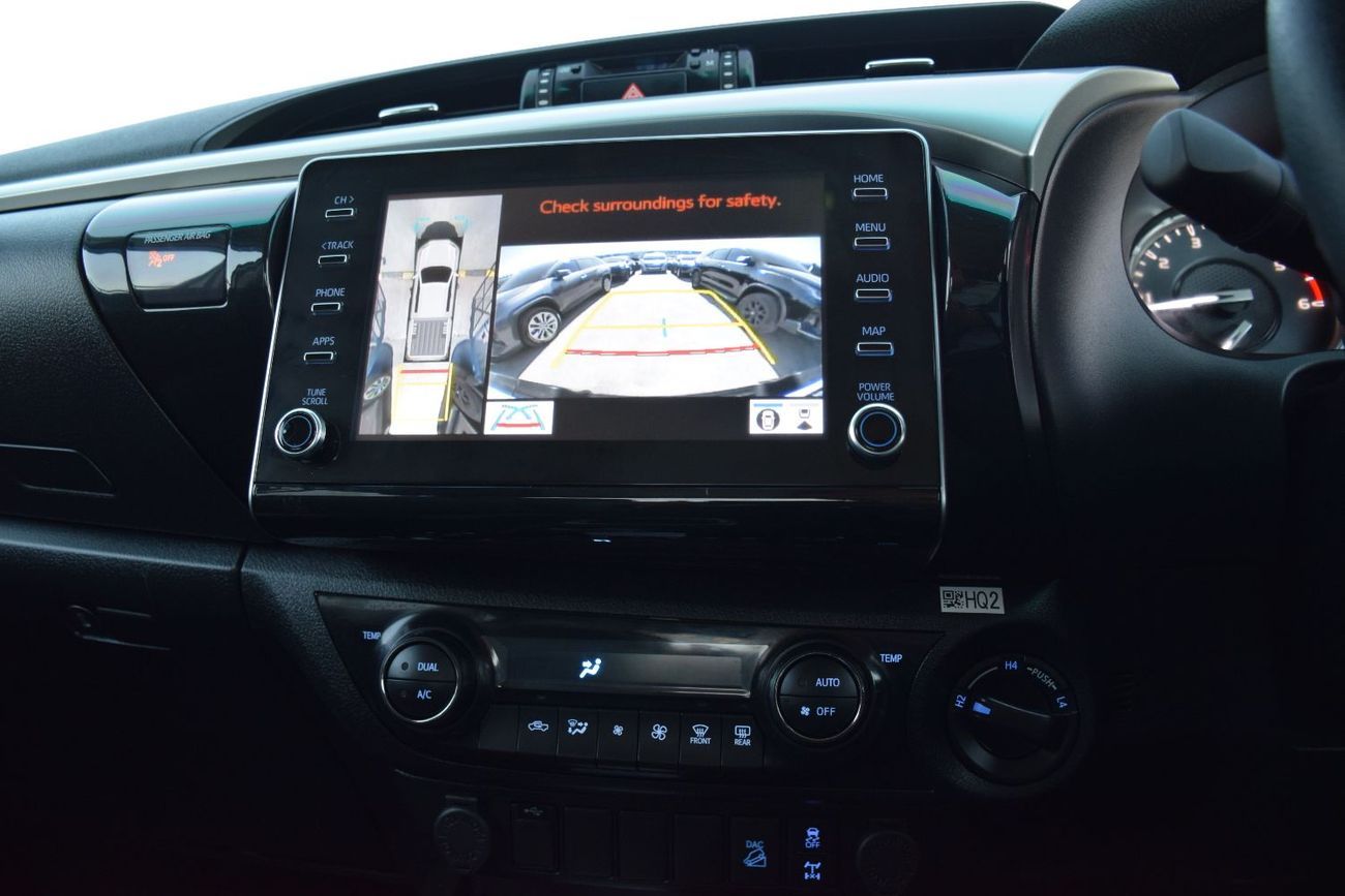 Toyota Hilux 4X4 Diesel 2.8L (Right Hand Drive)