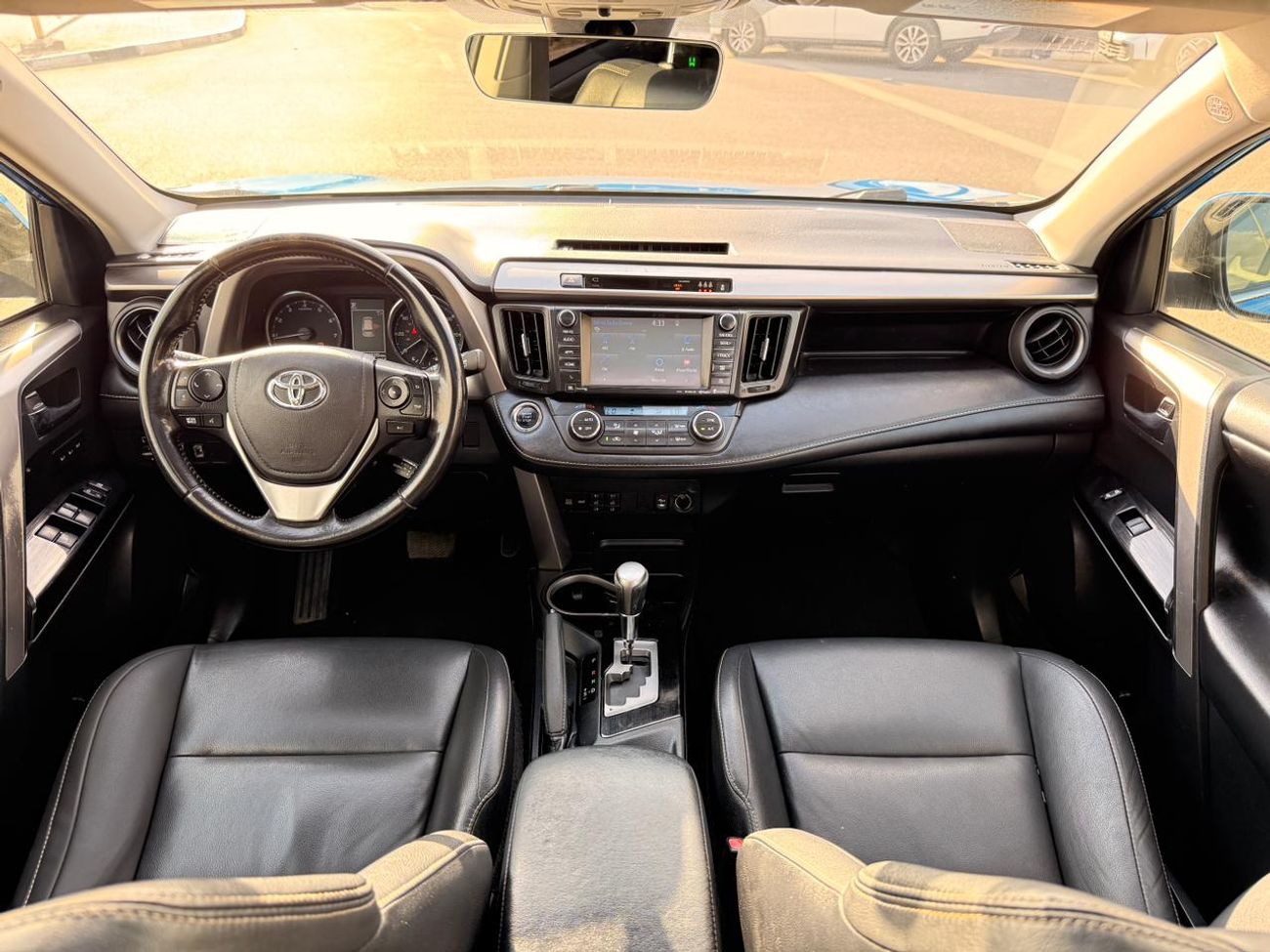 تويوتا راف ٤ Limited 2.5L 360 camera, sunroof Full option