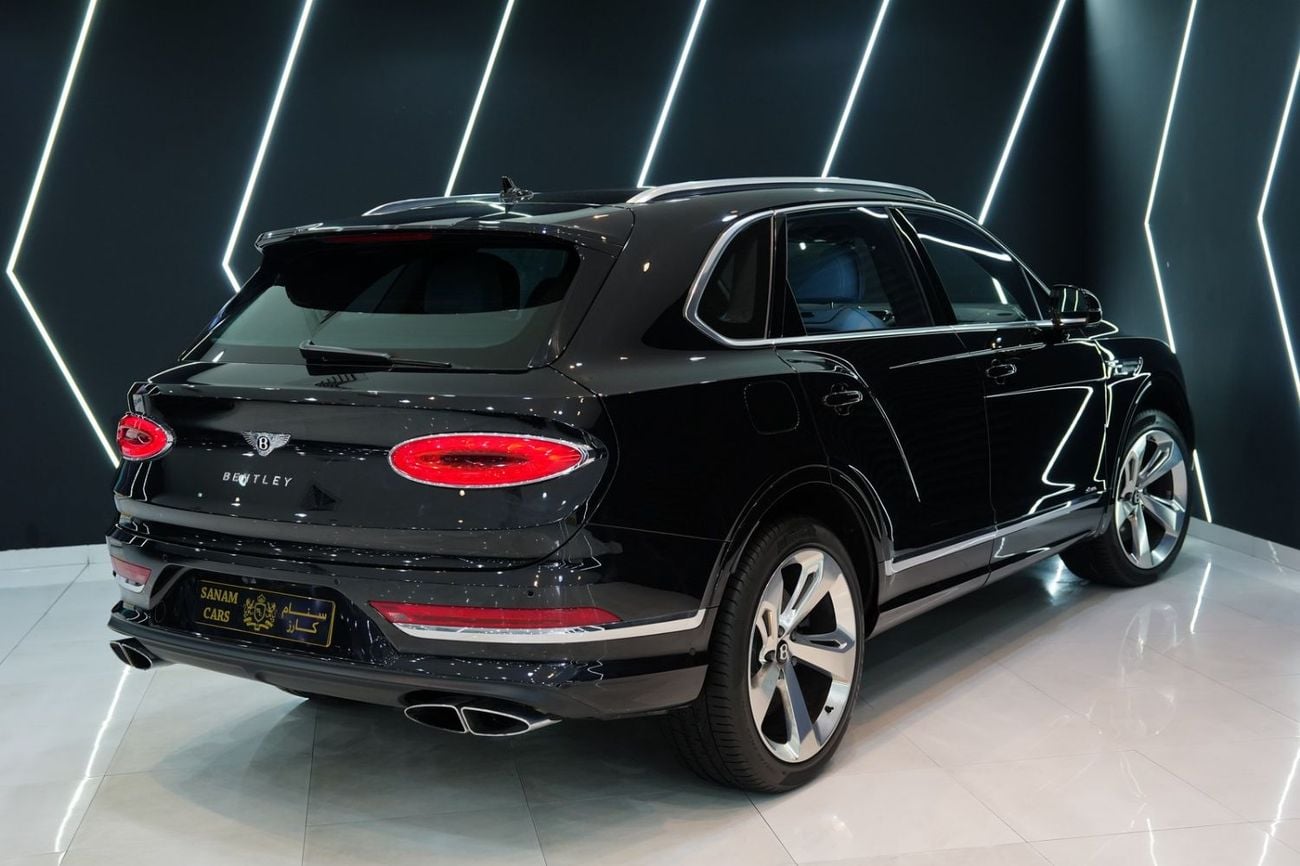 Bentley Bentayga Azure Bang N Olufsen, Panoramic Roof, Dealer Warranty!!