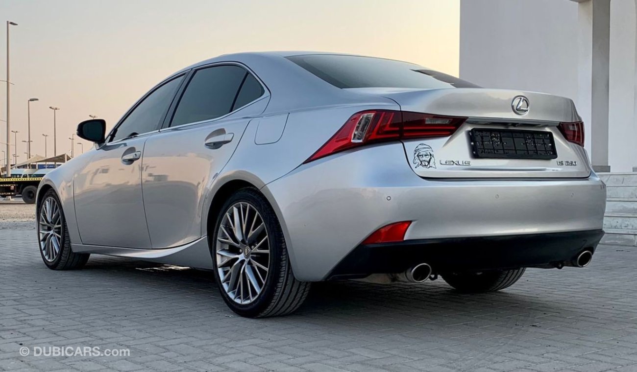 لكزس IS 250 Lexus IS 250 / 2015 / GCC / V6 / IN VERY GOOD CONDITION