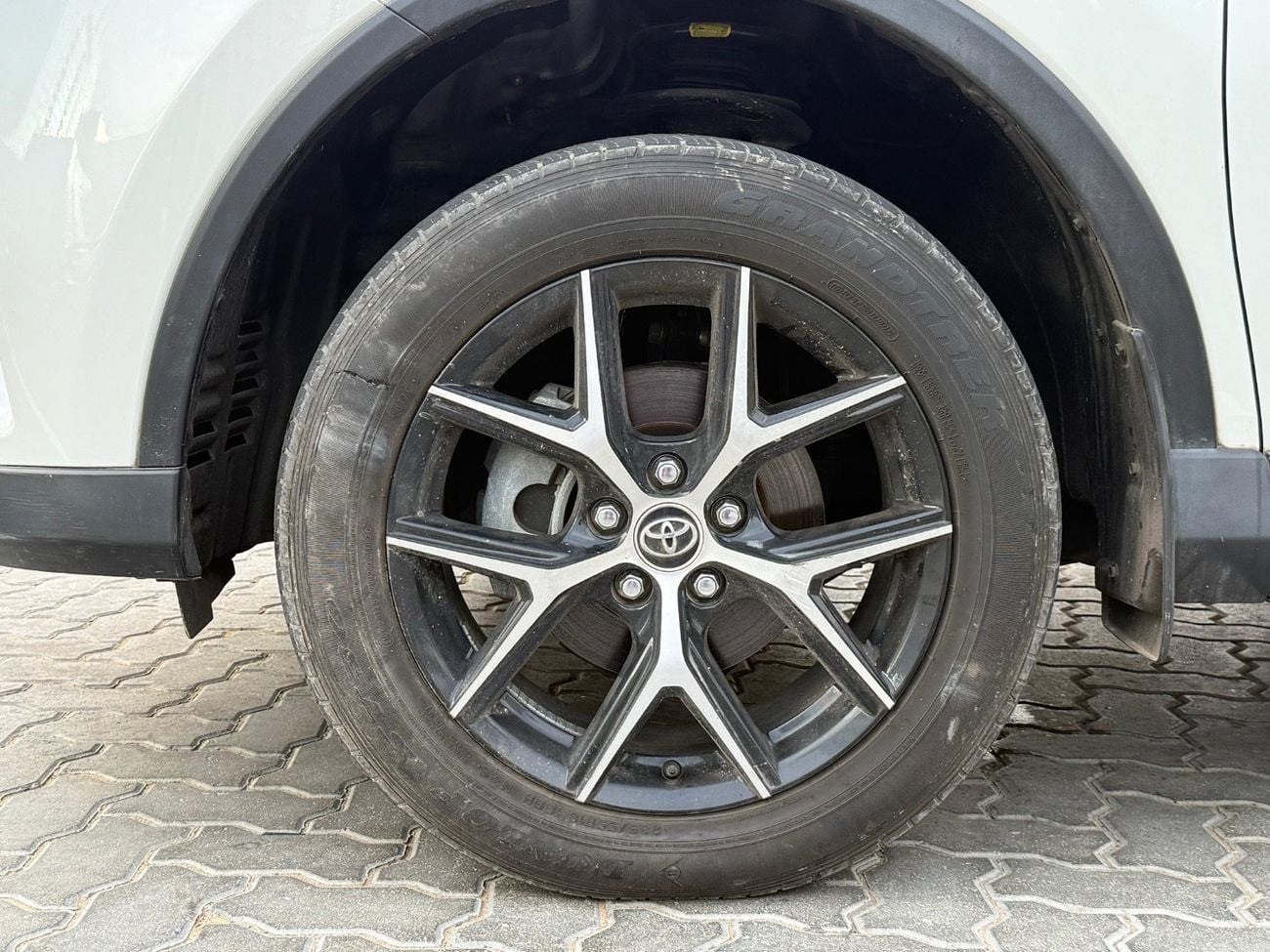 تويوتا راف ٤ GXL Australian Import Right Hand Drive