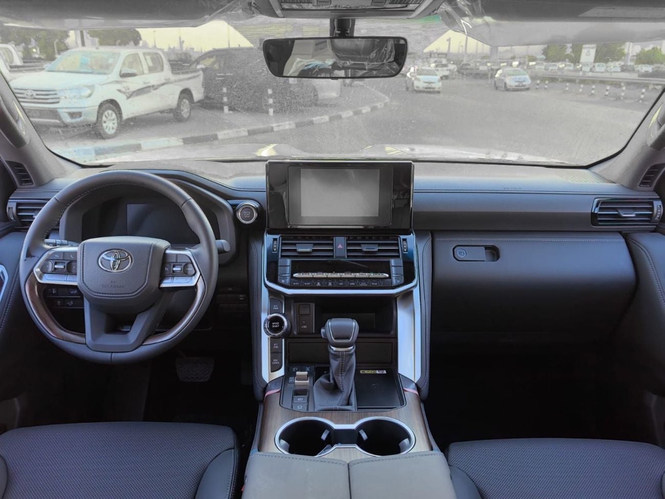 Toyota Land Cruiser GXR 4.0L NO RADAR
