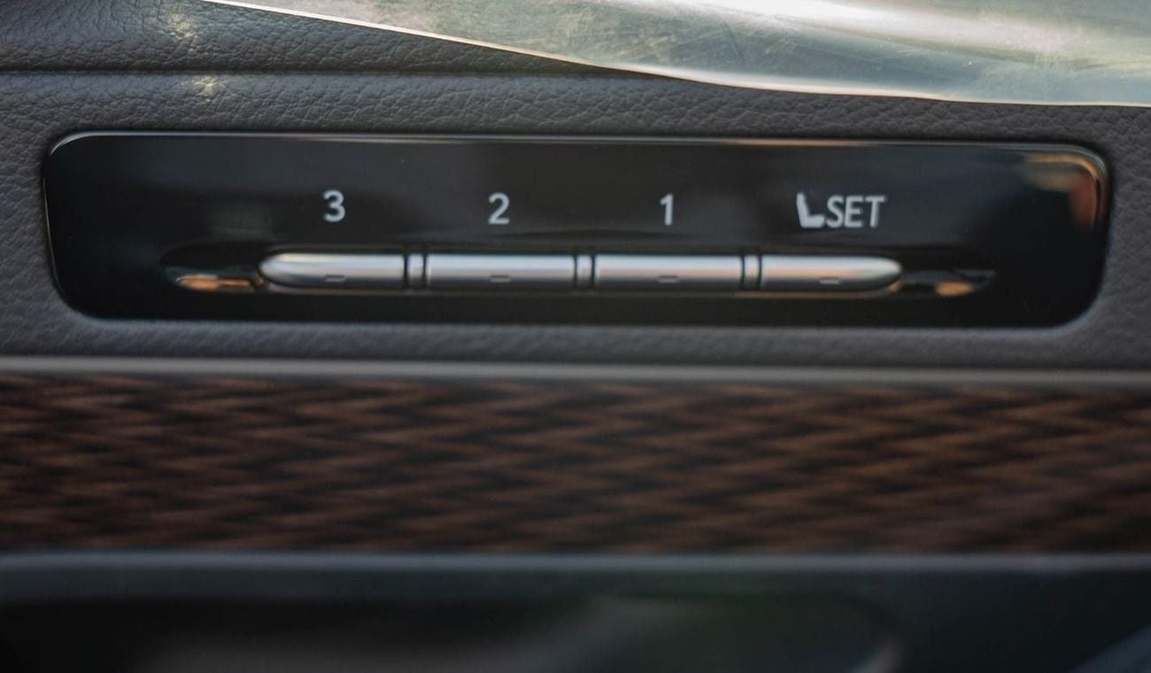 لكزس LX 600 2025 Lexus LX600 Signature 3.5L Petrol AT White