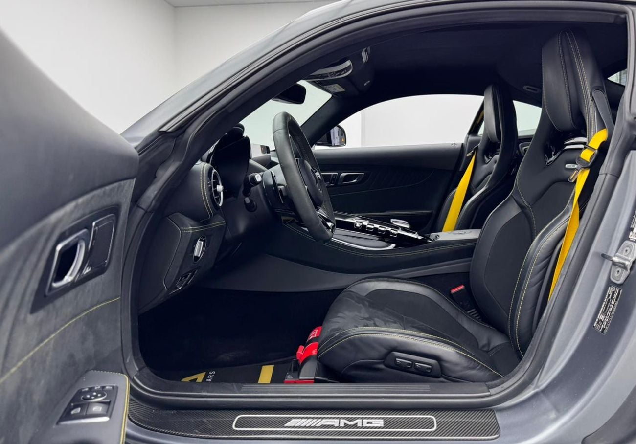 مرسيدس بنز AMG GTR 2021 Mercedes AMG GT R Coupe, 2027 Mercedes Warranty + Service Pack, Very Low Km, GCC