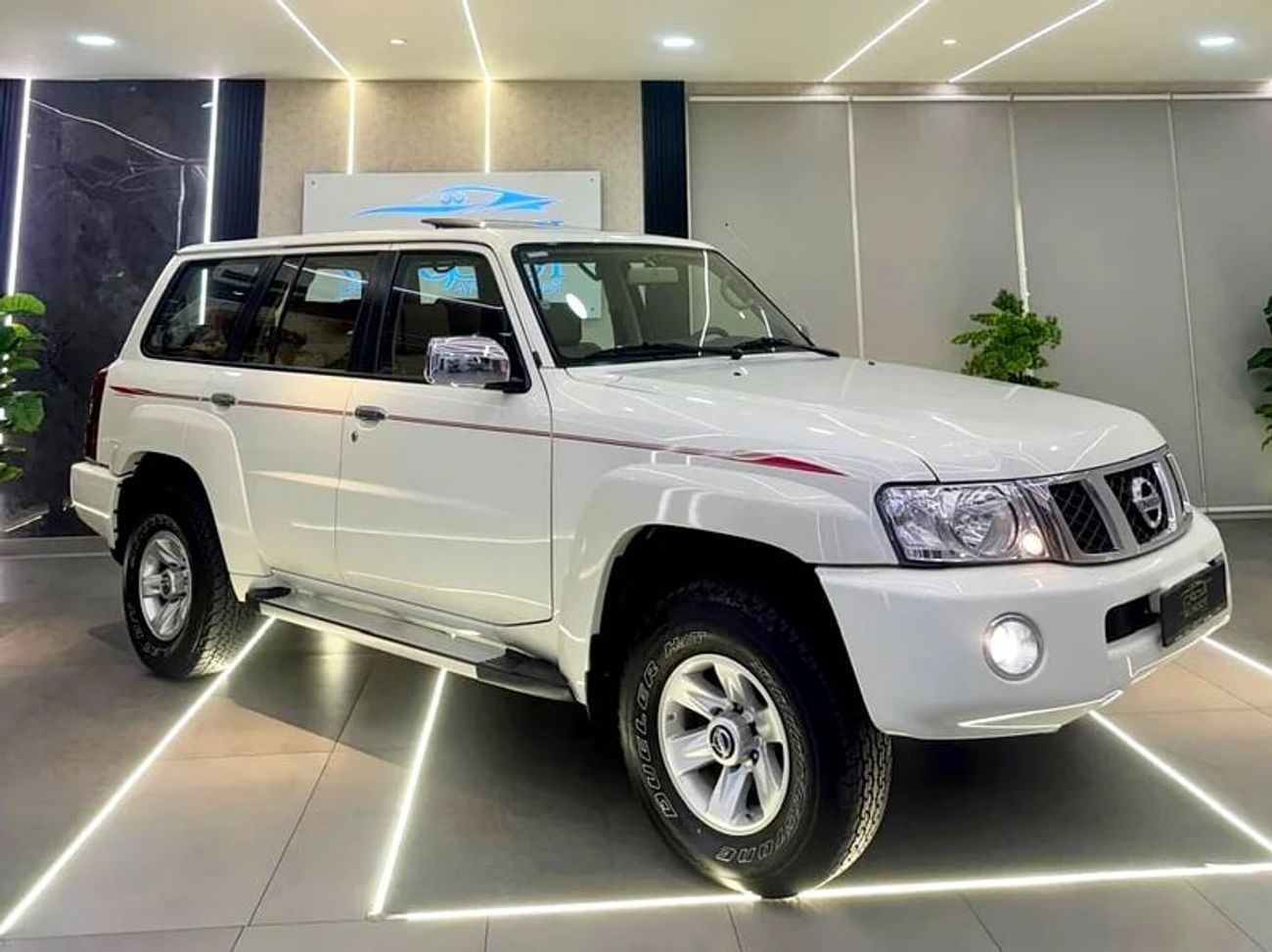 Nissan Patrol Safari Super Safari 4.8L M/T PATROL SUPER SAFARI || GCC ||DEPENDABLE | GREAT FAMILIES | EXCELLENT PERFORMAN