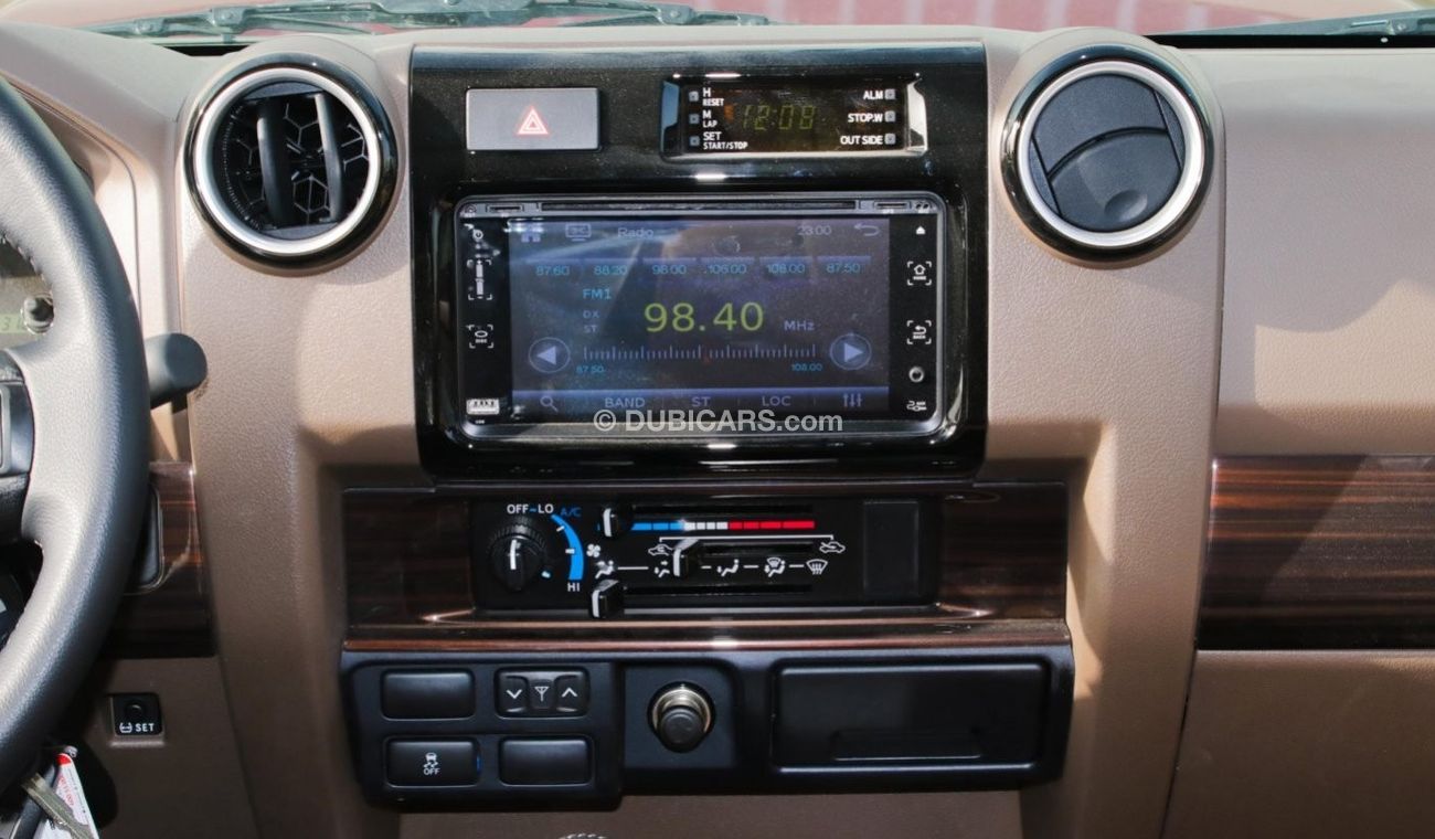 Toyota Land Cruiser Pick Up