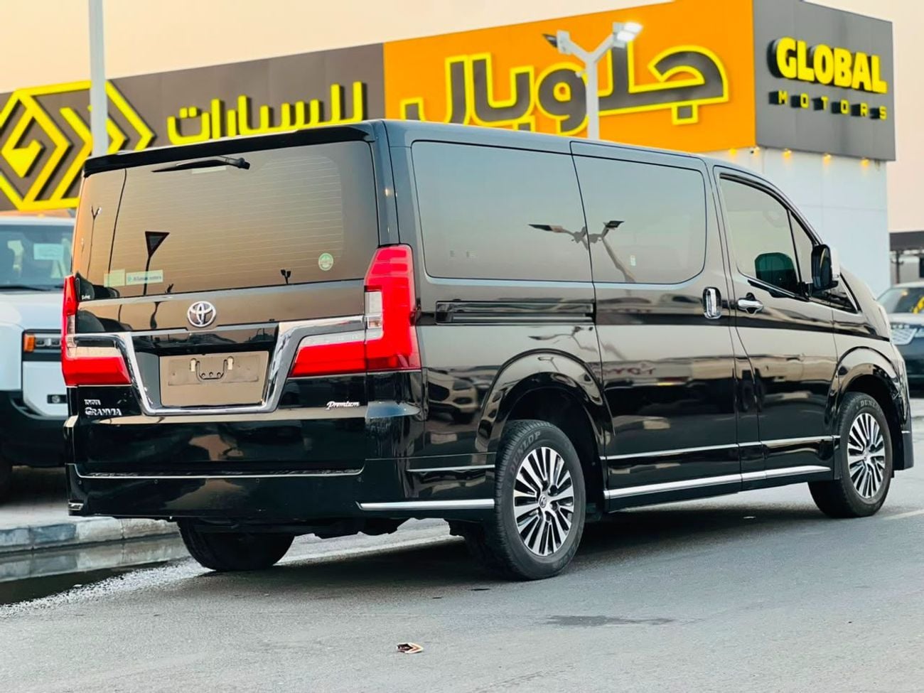 تويوتا جرافينا PREMIUM