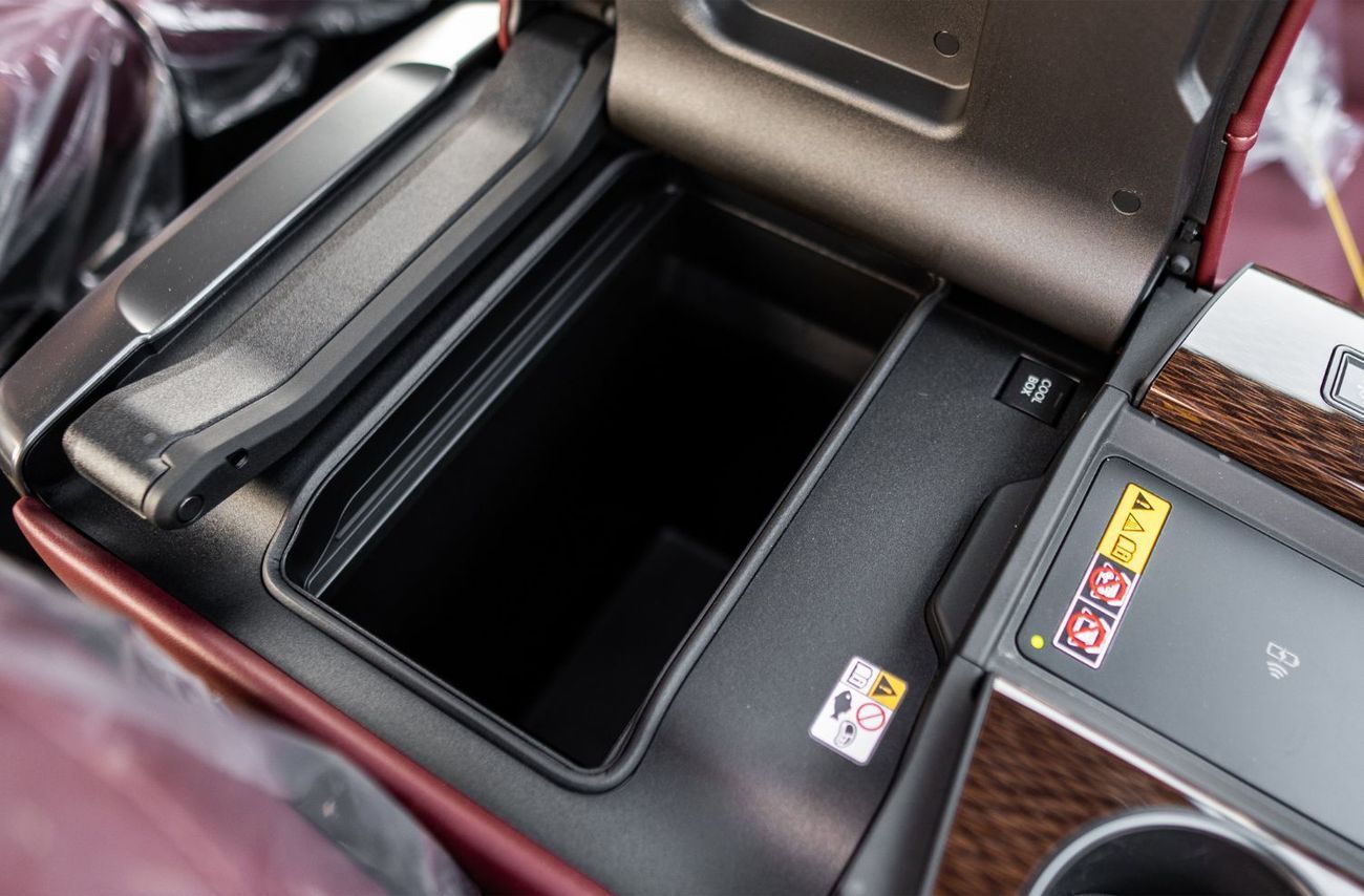 Lexus LX 600 2025 Lexus LX600 Turbo Sport 3.5L AT Petrol (Black)